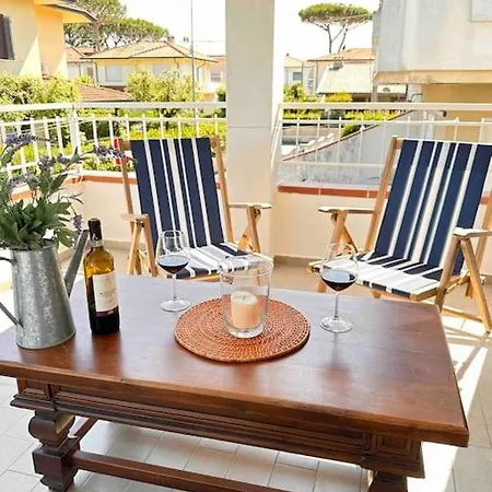 Tatil Evi Casagio - Su Due Piani Lido di Camaiore